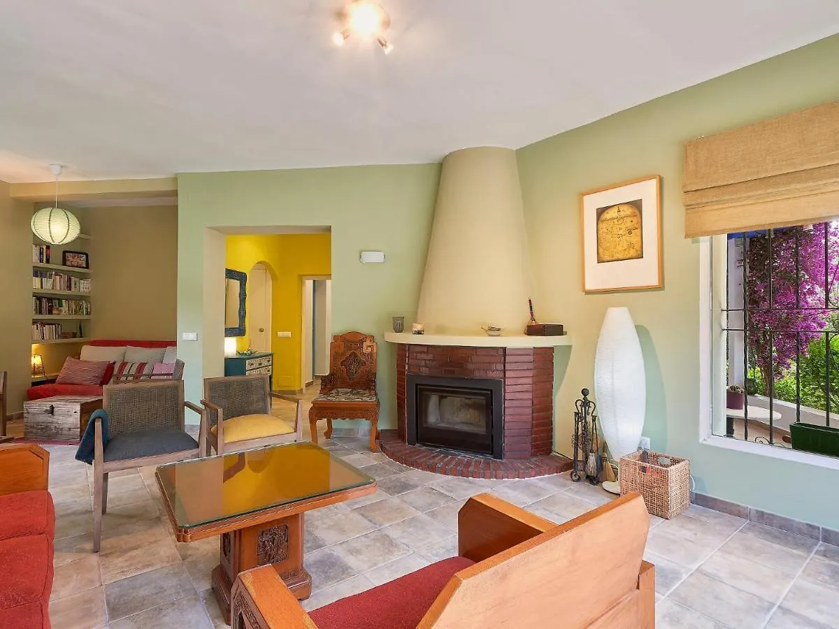 Villa Los Benson By Interhome Marbella