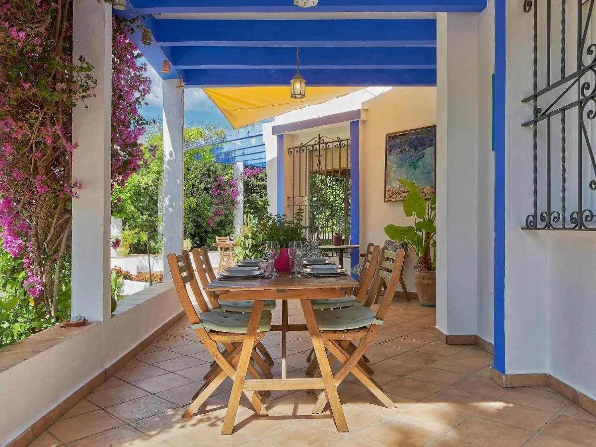 Villa Los Benson By Interhome Marbella