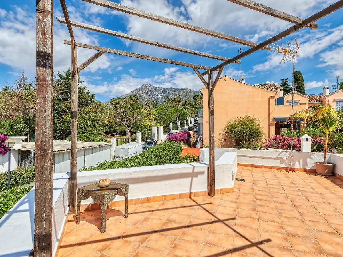 Villa Los Benson By Interhome Marbella